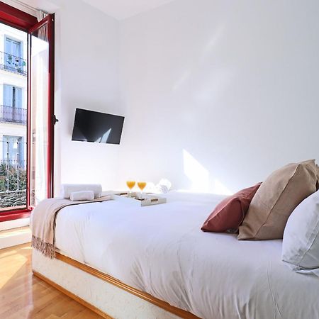 Chueca Suites Мадрид Екстериор снимка