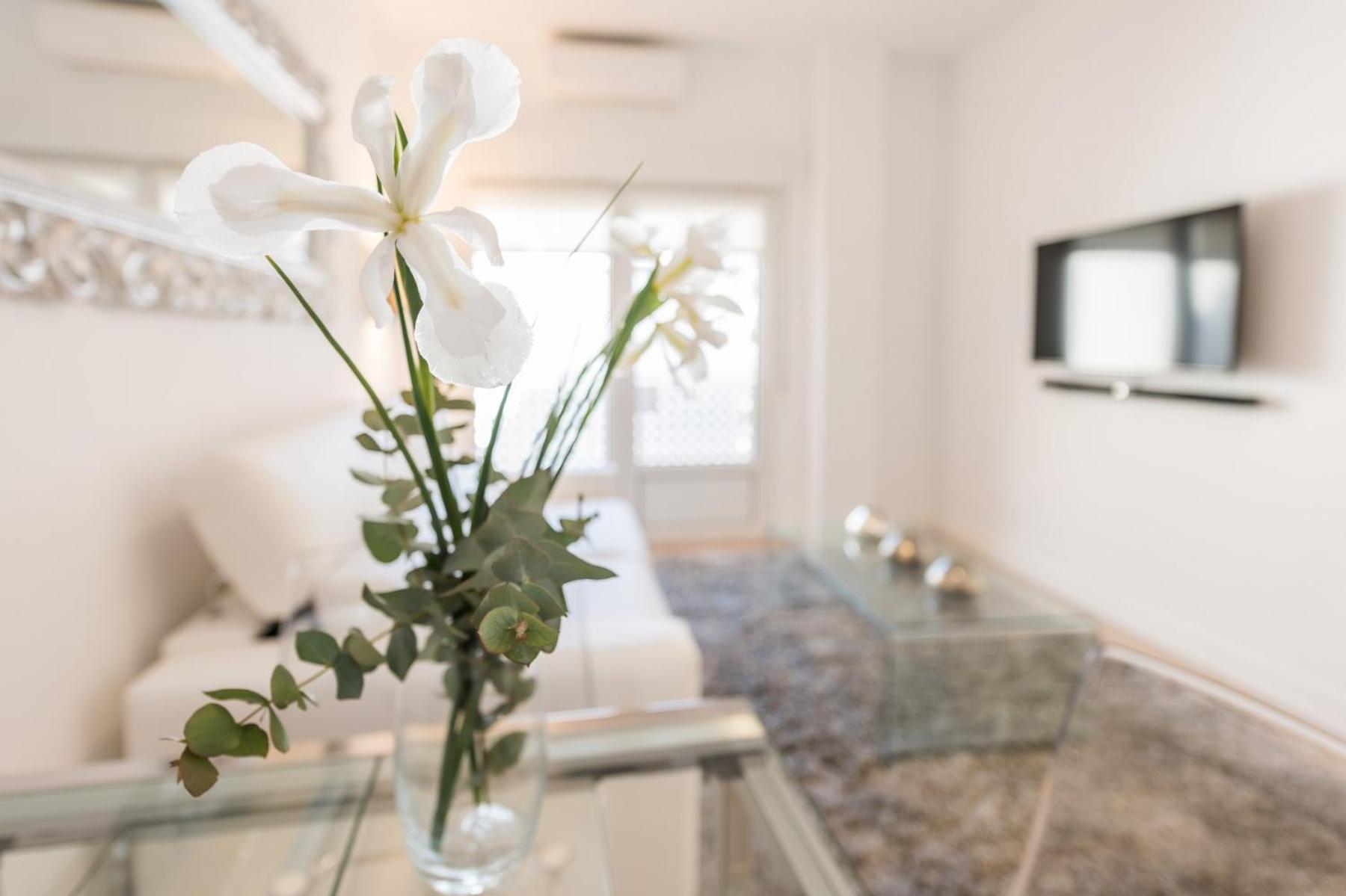 Chueca Suites Мадрид Екстериор снимка