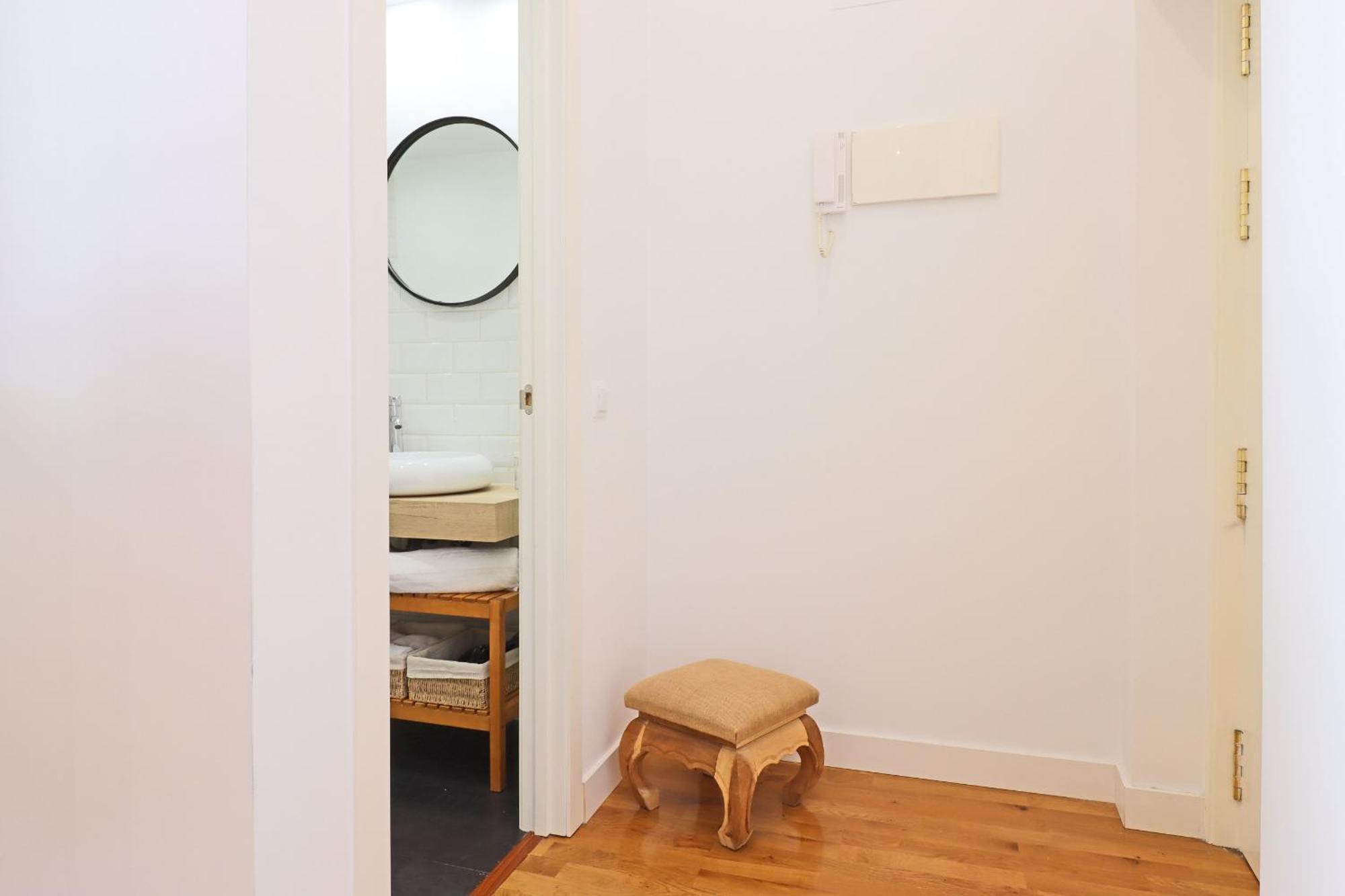 Chueca Suites Мадрид Екстериор снимка