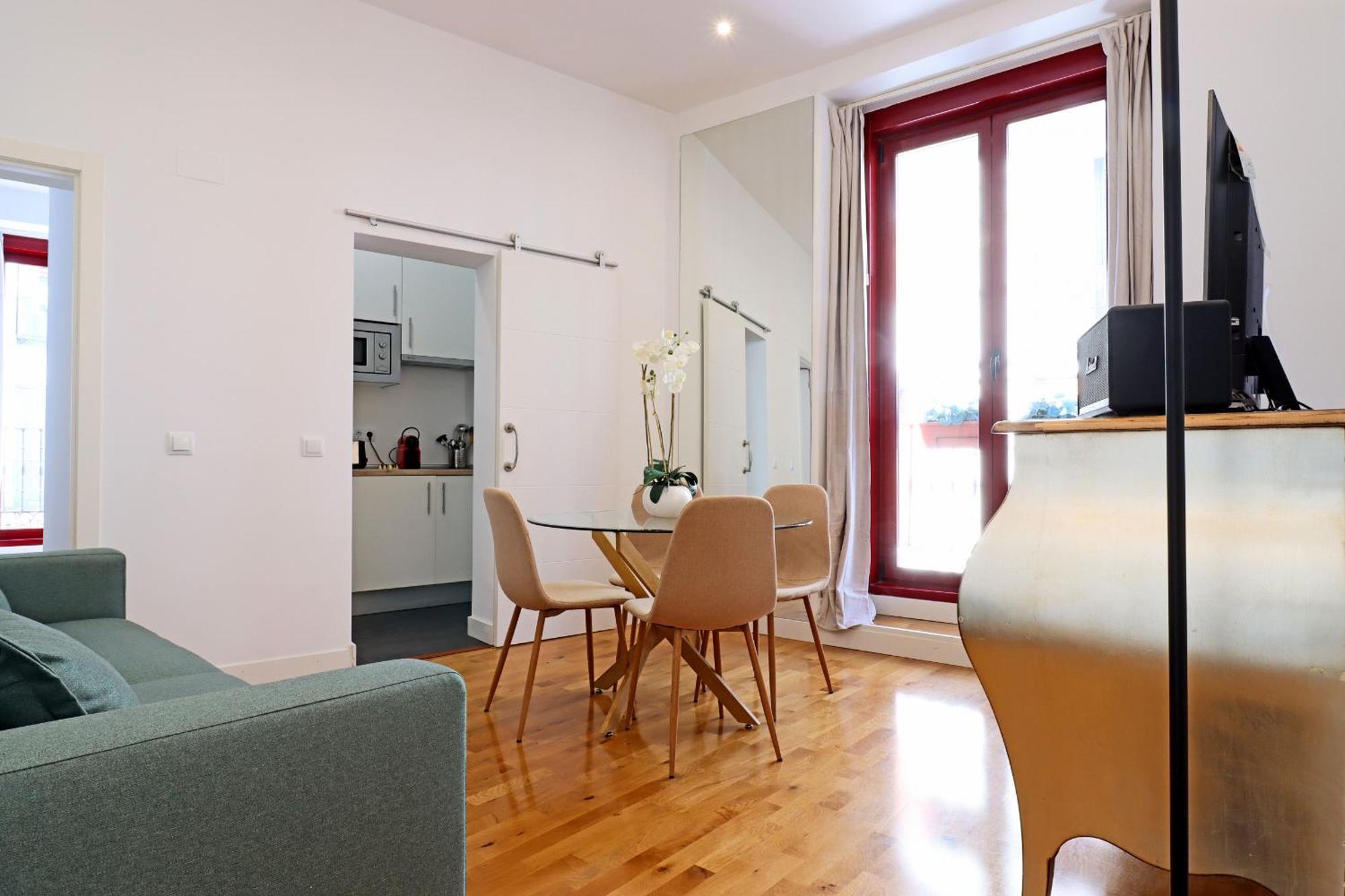 Chueca Suites Мадрид Екстериор снимка