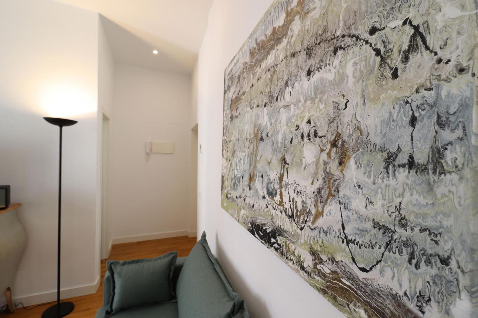 Chueca Suites Мадрид Екстериор снимка